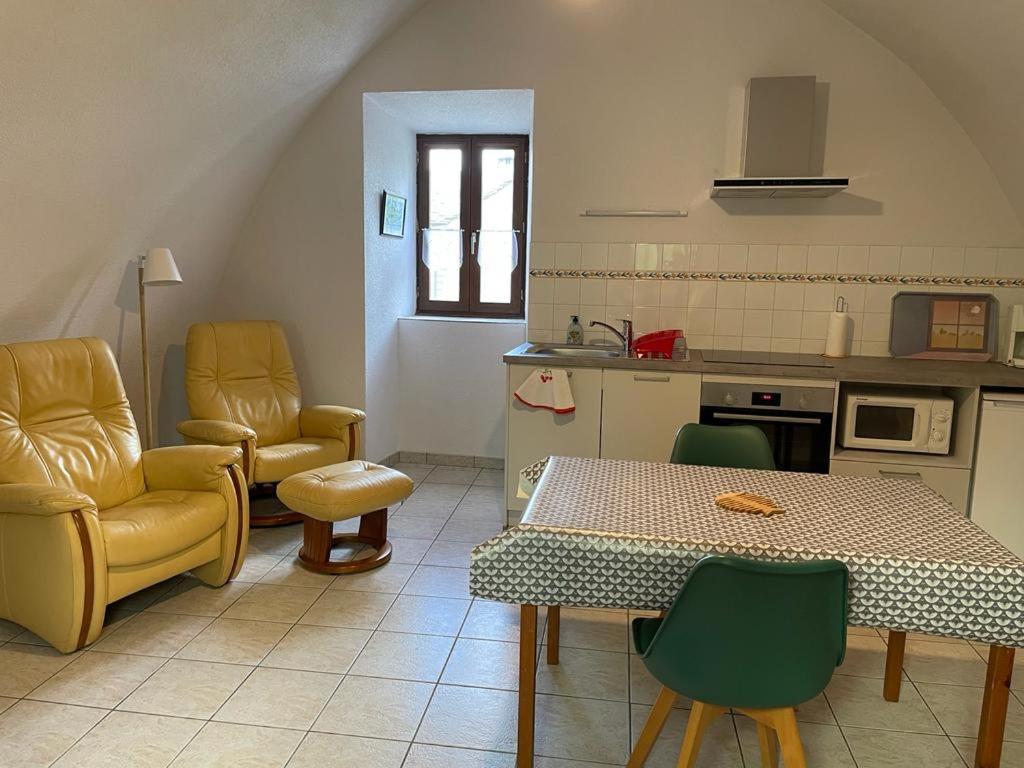 Gite Montalies Severac-d'Aveyron Exterior foto