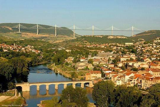 Gite Montalies Severac-d'Aveyron Exterior foto