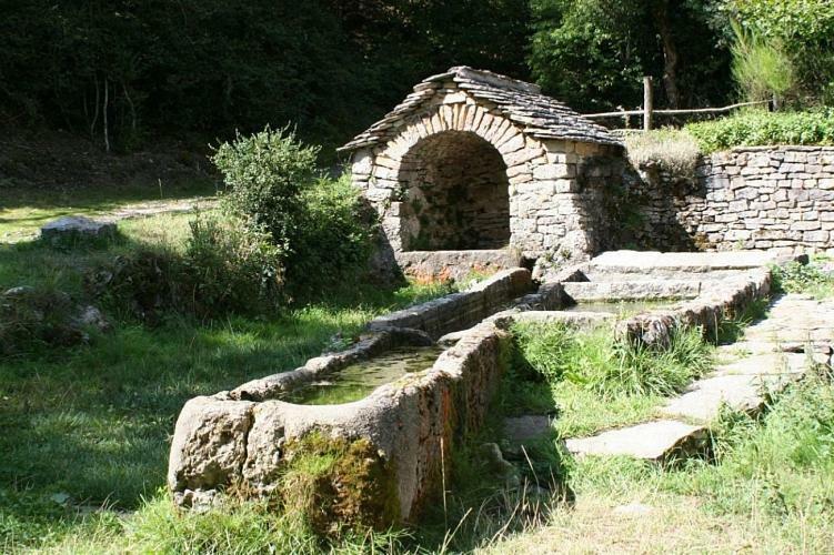 Gite Montalies Severac-d'Aveyron Exterior foto